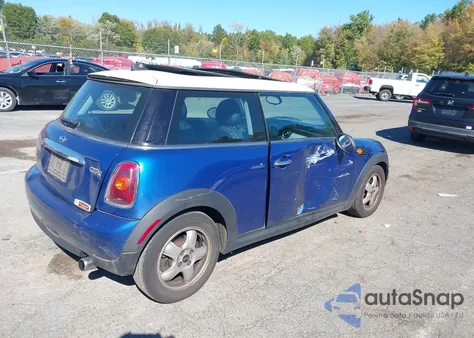 2007 Mini Cooper z USA, uszkodzony, nr VIN WMWMF335X7TU62189